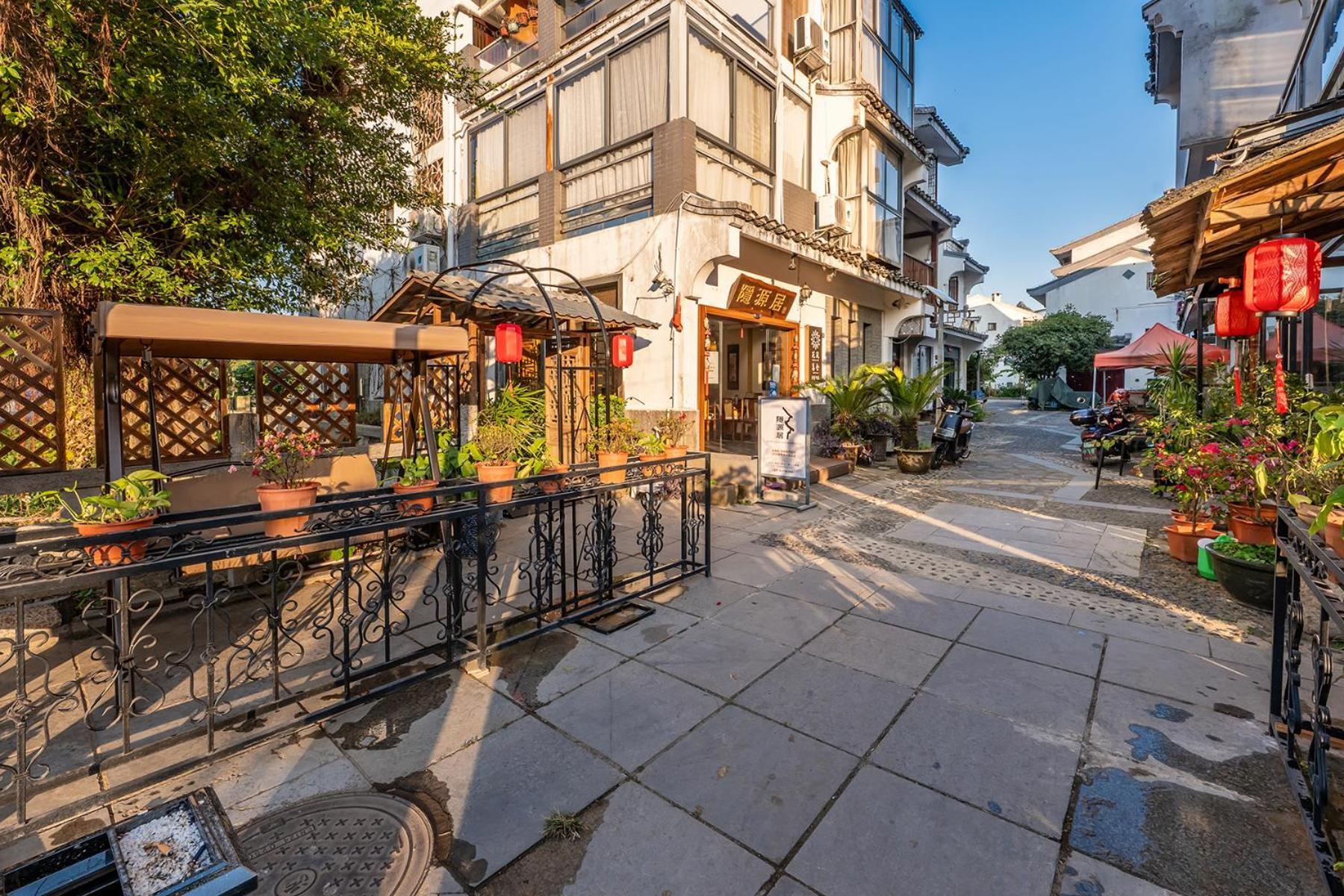 Secret Courtyard Resort Hotel Гуейлин Екстериор снимка